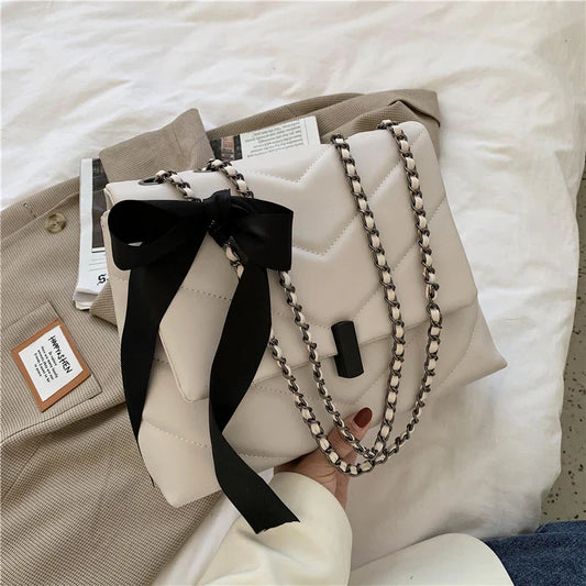 Chic Chevron Chain Shoulder Bag