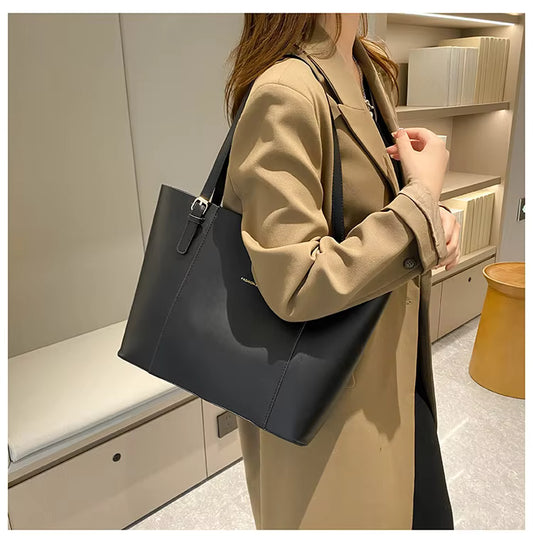 Designer Ladies Shoulder Bag KS-CR-059